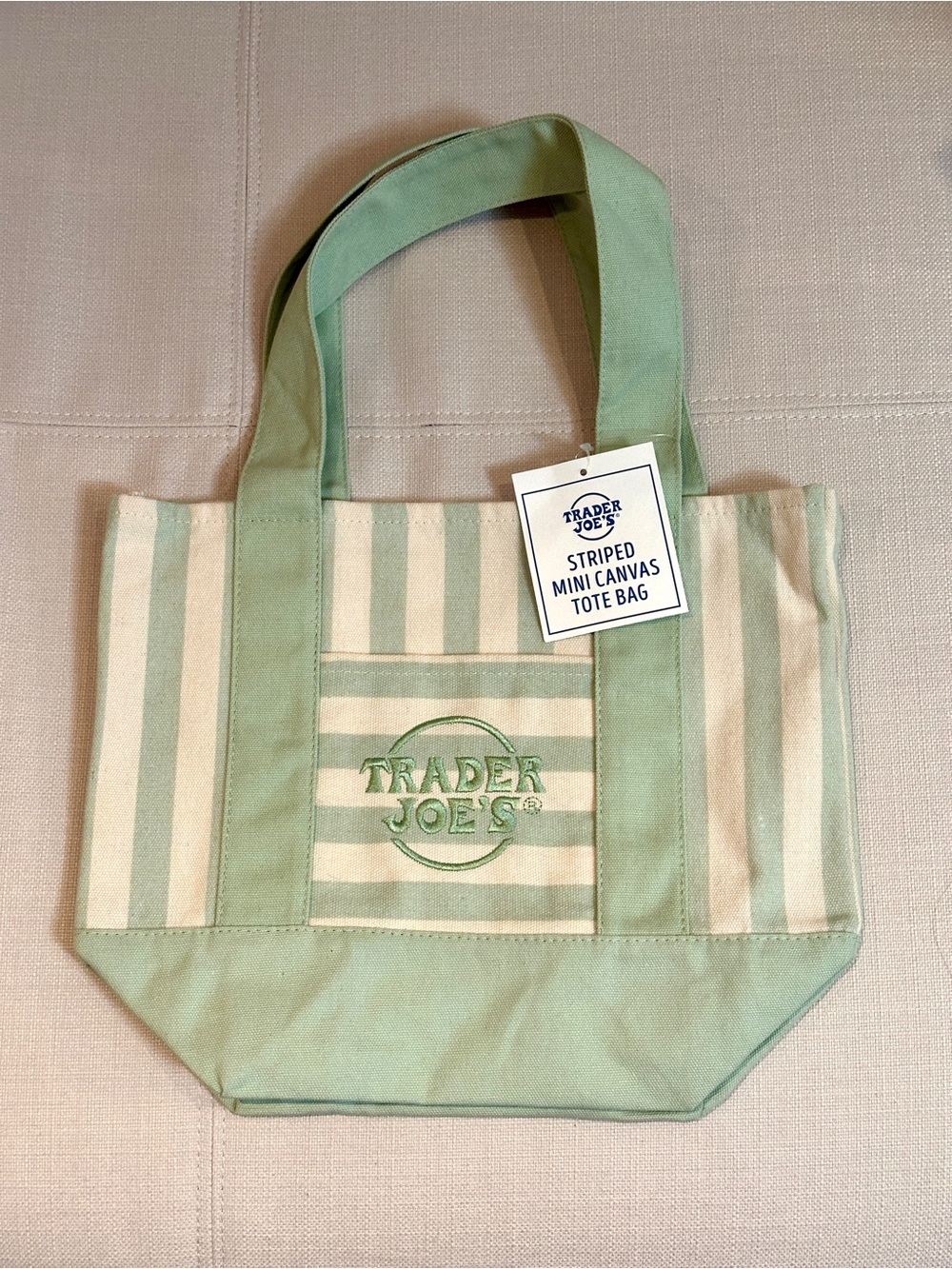 （Ready to Ship）NWT Trader Joe’s 2026 Striped Mini Pastel Canvas Tote Bags -Green